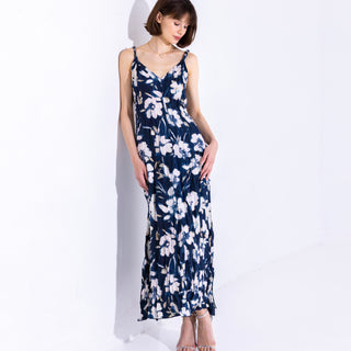 go crinkle cut slip dress print