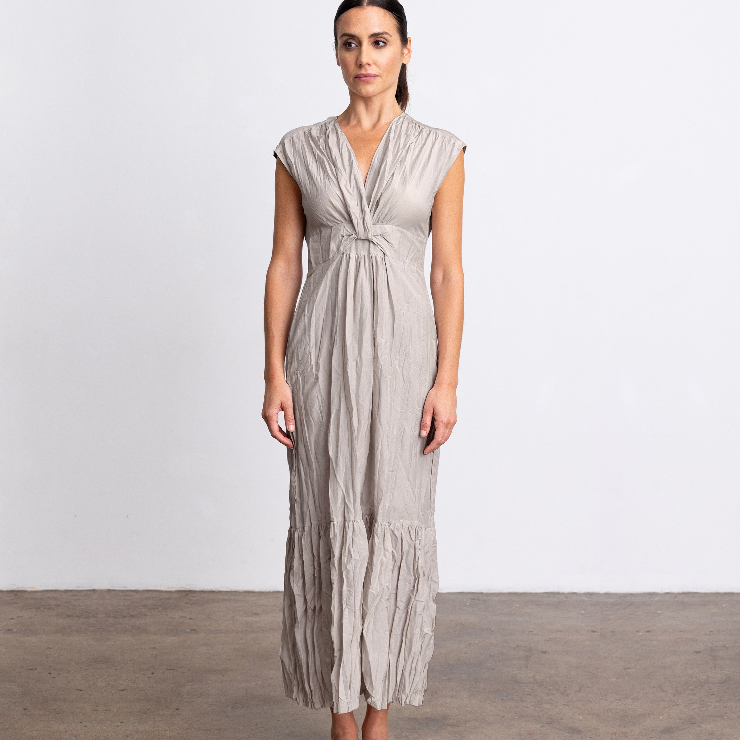 go crinkle cut twist dress Sand / 4