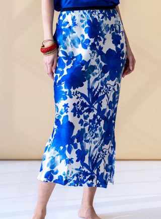 ICONIC go long for it skirt print