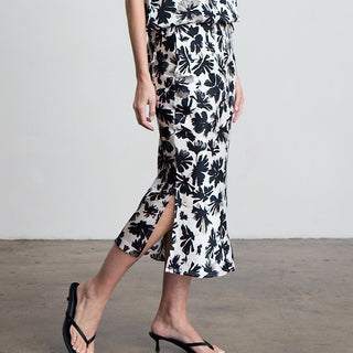 ICONIC go long for it skirt print