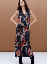 Load image into Gallery viewer, go boho surplice top print