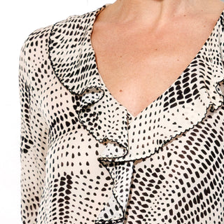 go picot'ing through top print