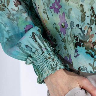 go frill-seeker blouse print