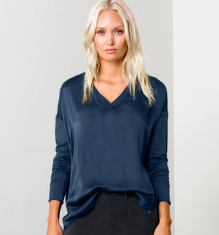 Sale Colors | ICONIC go tee vee top